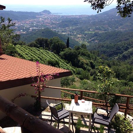 The House In The Green Affitta Camere Casarza Ligure Bagian luar foto
